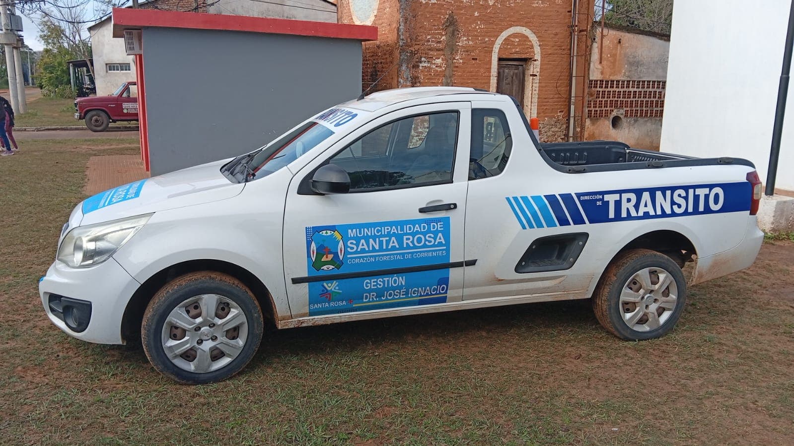 LA MUNICIPALIDAD INCORPORÓ UNA NUEVA CAMIONETA PARA FORTALECER LA SEGURIDAD VIAL